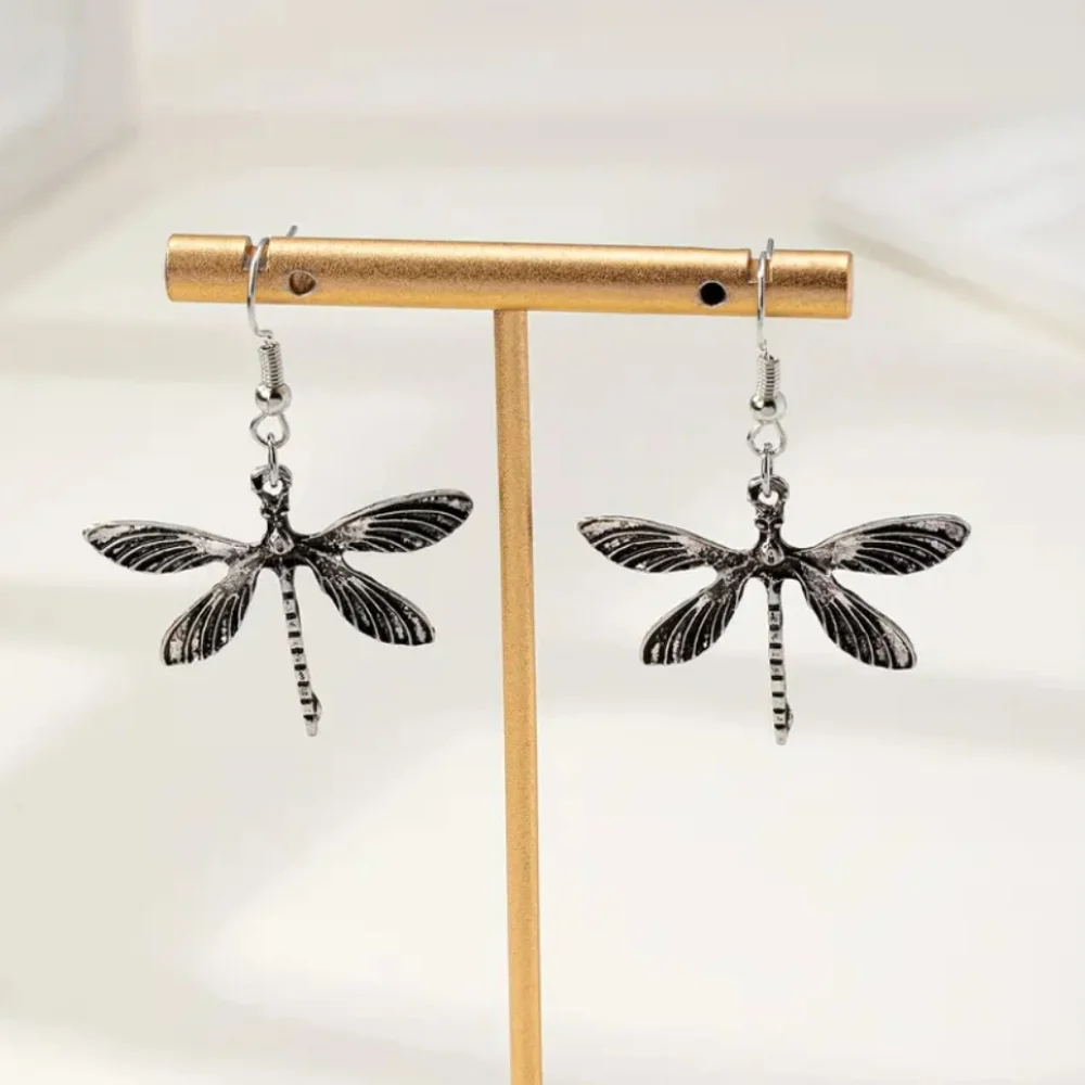 Dragonfly Earrings vintage inspired